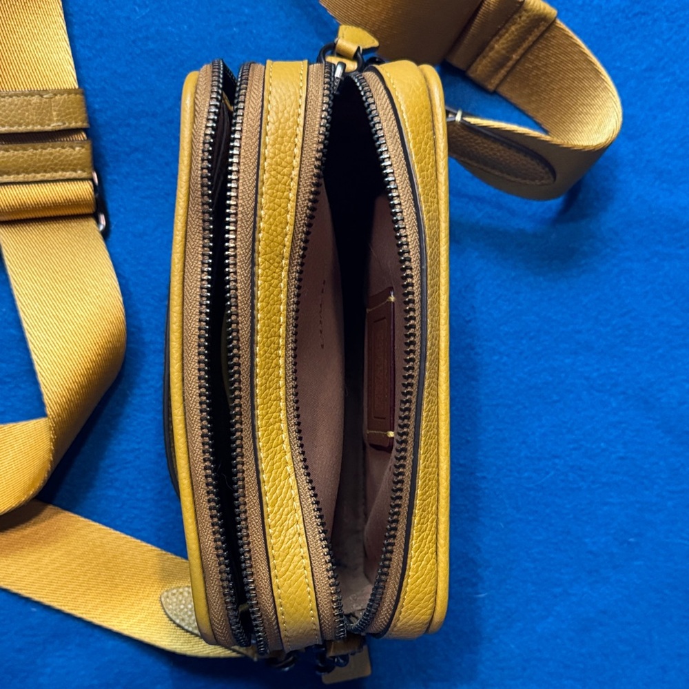 Coach Mustard Yellow Crossbody Bag with Skull Coin Pouch - Picture 10 of 11